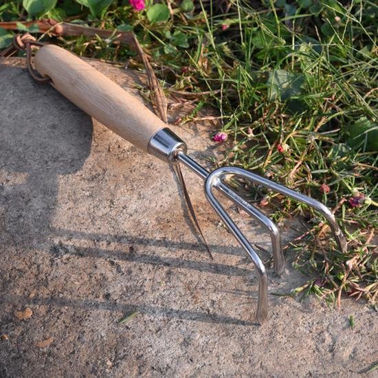 product-550-550 Usage of 3prong cultivator