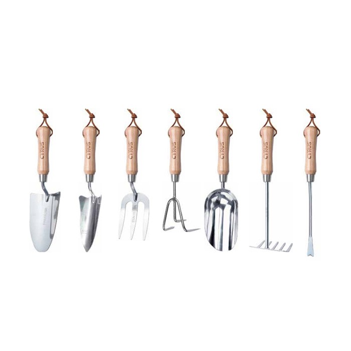 Ručně vyráběné zahradní nářadí