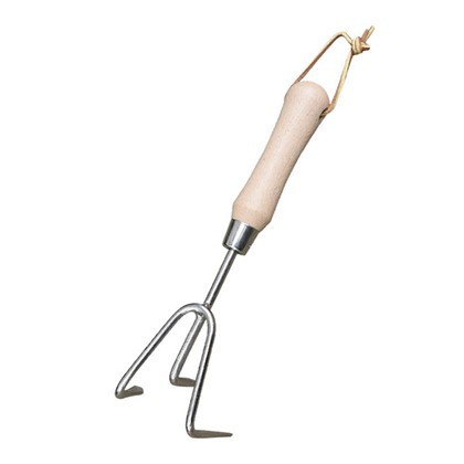 3prstový kultivátor s krátkou rukojetí